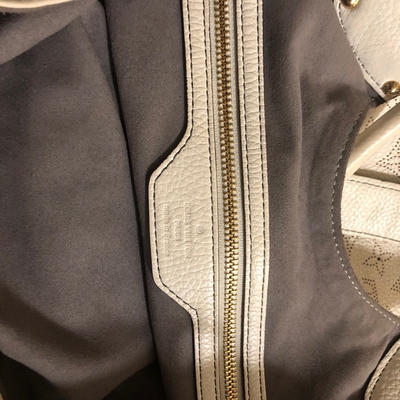 Louis Vuitton Highest guality of Calsfskin leathe - Picture 13 of 16